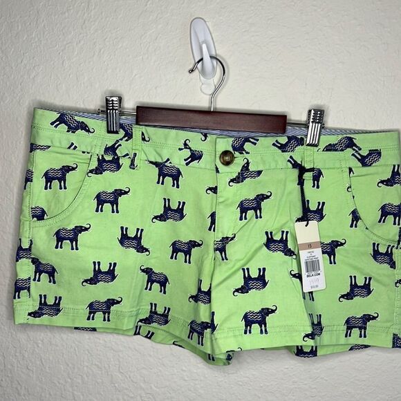RED CAMEL 🐘 green shorts with elephants. 🐘 NWT 🐘 Size 15 - Picture 1 of 5
